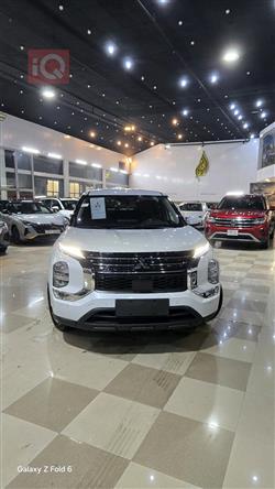 ميتسوبيشي اوتلاندر